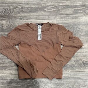 Zara Women's Tan Long Sleeve Tee